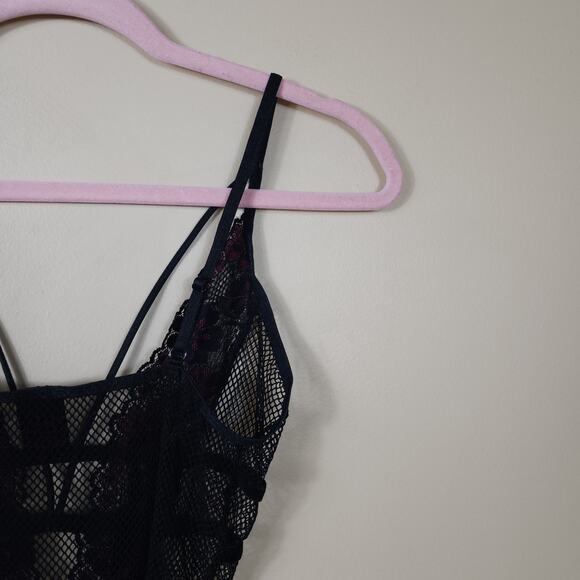 Music Legs Black Fishnet Bodysuit with Lace and Floral Embroidery OS - Picture 9 of 12